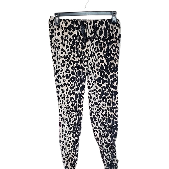 BETSEY JOHNSON Women's Small Leopard Print 2 Piece Pajama Set - Picture 3 of 5